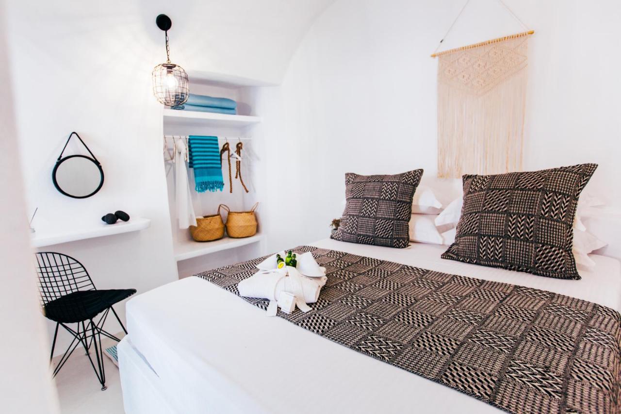 Blessed Blue Boutique Cave Suite Oia  Exterior photo