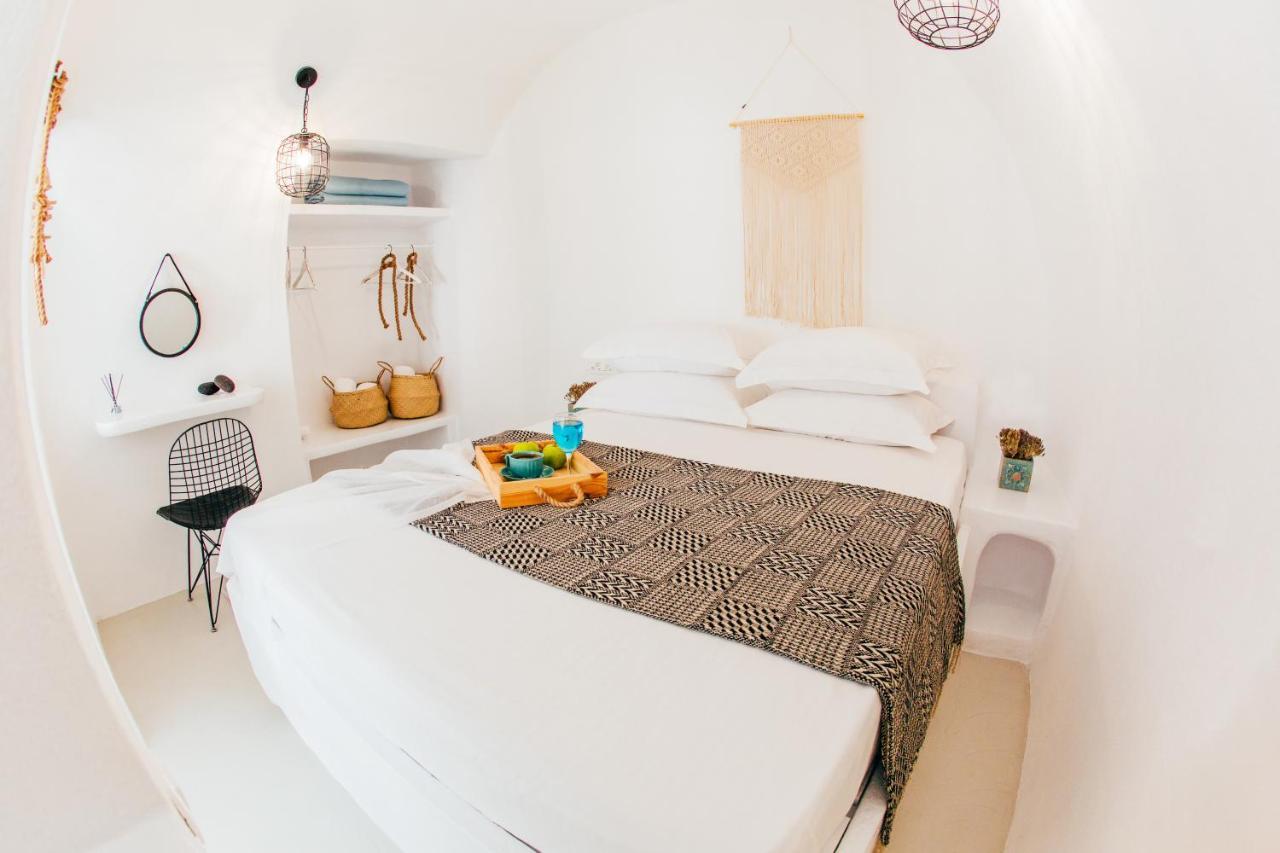 Blessed Blue Boutique Cave Suite Oia  Exterior photo